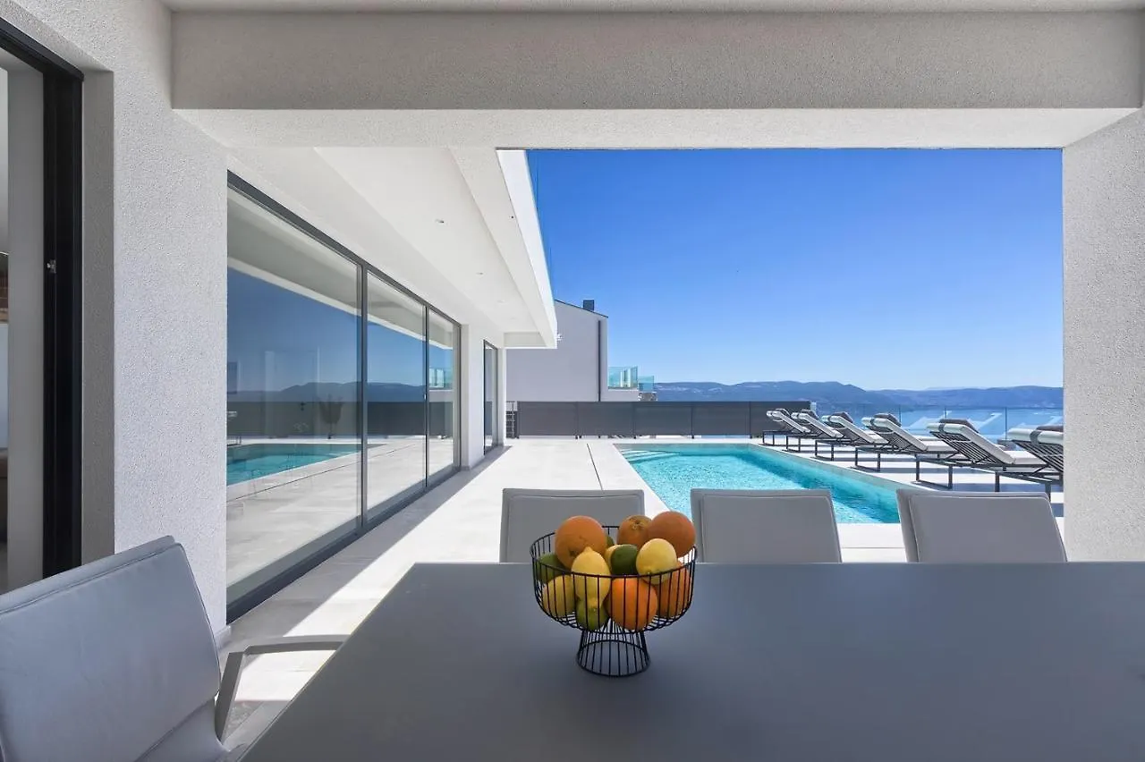Villa Ultima With Sea View, Private Pool, Jacuzzi, Gym And Sauna Vicani